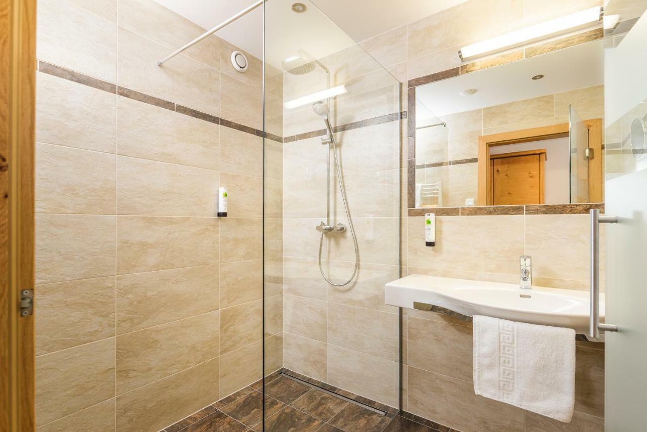 Alphof Hotel 4*